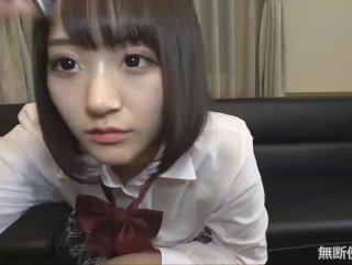 眼镜美少妇露脸椅子秀，手指插穴，白浆好多道具自慰，深喉吃屌道具爆菊整根进出第01集